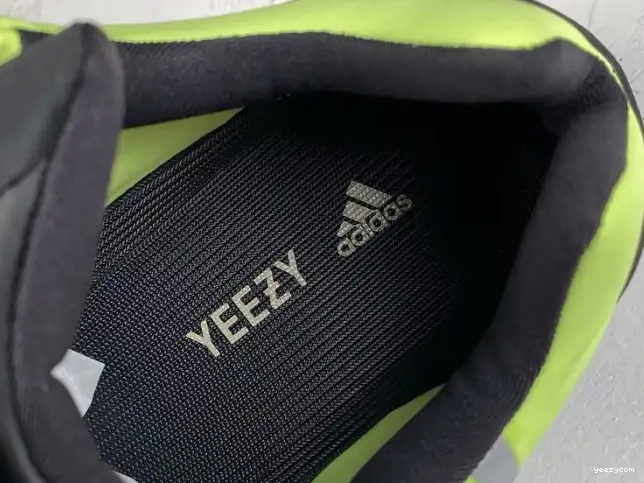 700 MNVN Yeezy FY3727 Boost Adidas Phosphor 0616